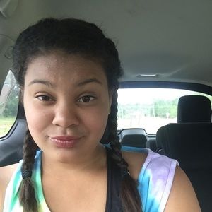 Meet your Posher, Kylee